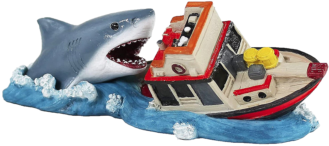 penn-plax-jaws-attack-aquarium-decor